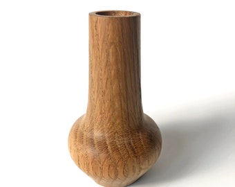 Oak Bud Vase (SN:21)