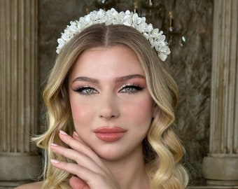 Pearl Floral Crown, Pearl White Bridal Headpiece, White Flowers Headpiece, Bridal Hair Vine, Wedding Hair Jewelry, Intense Bridal Headband