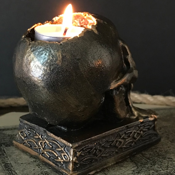 Beeswax & Soy Wax Blended Skull Candles – Candlestock