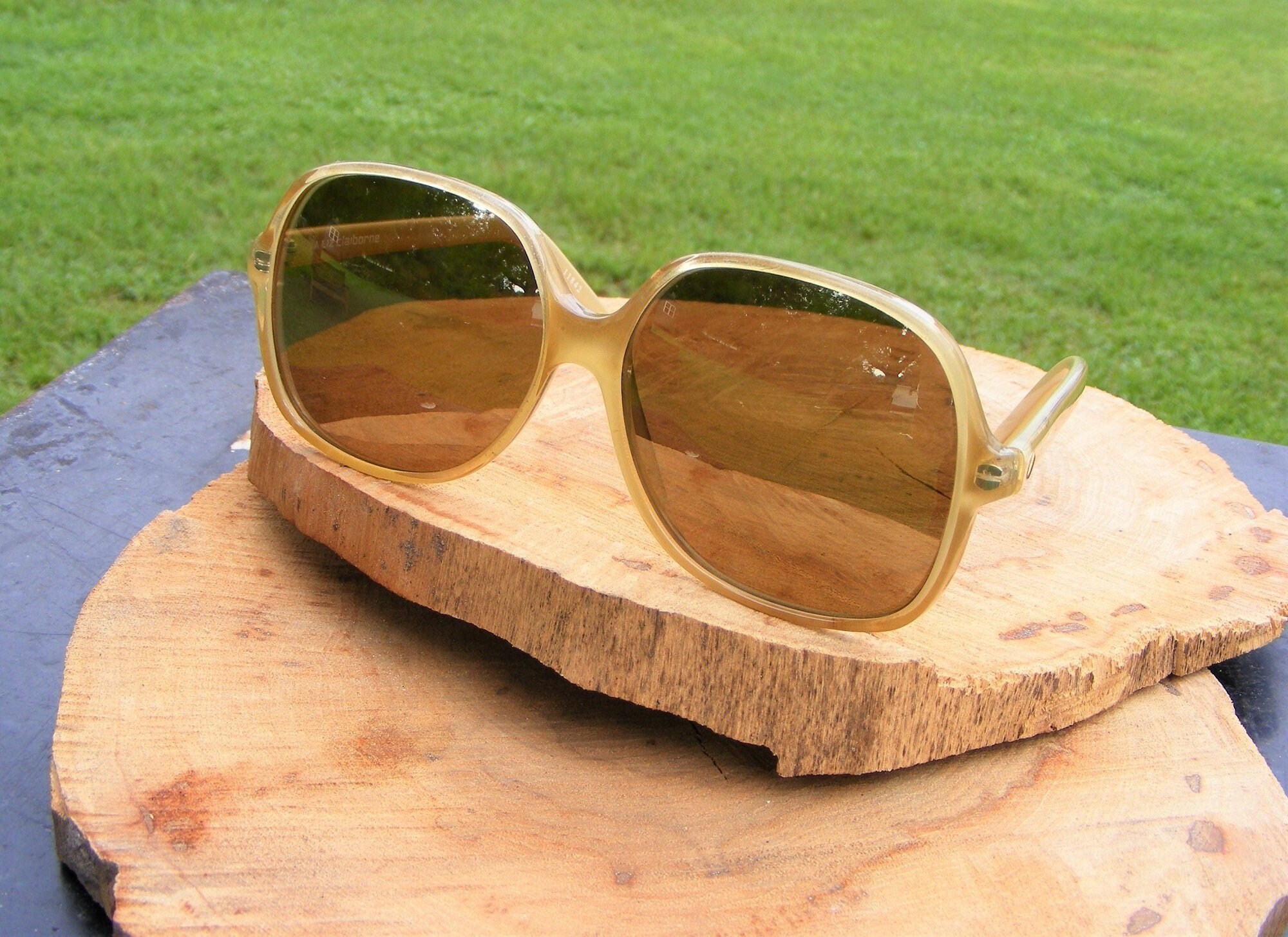 Vintage Classic Oversized Fashion Sunglasses