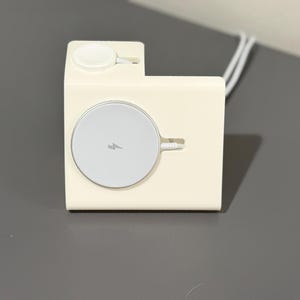 IPhone and Apple Watch Magsafe Dock