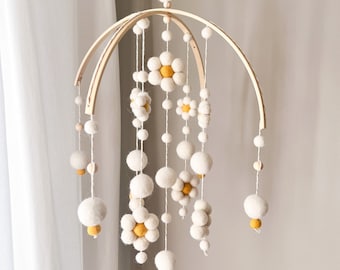 Handsewn Wool Felt Daisy Baby Mobile: Gender Neutral Nursery Decor