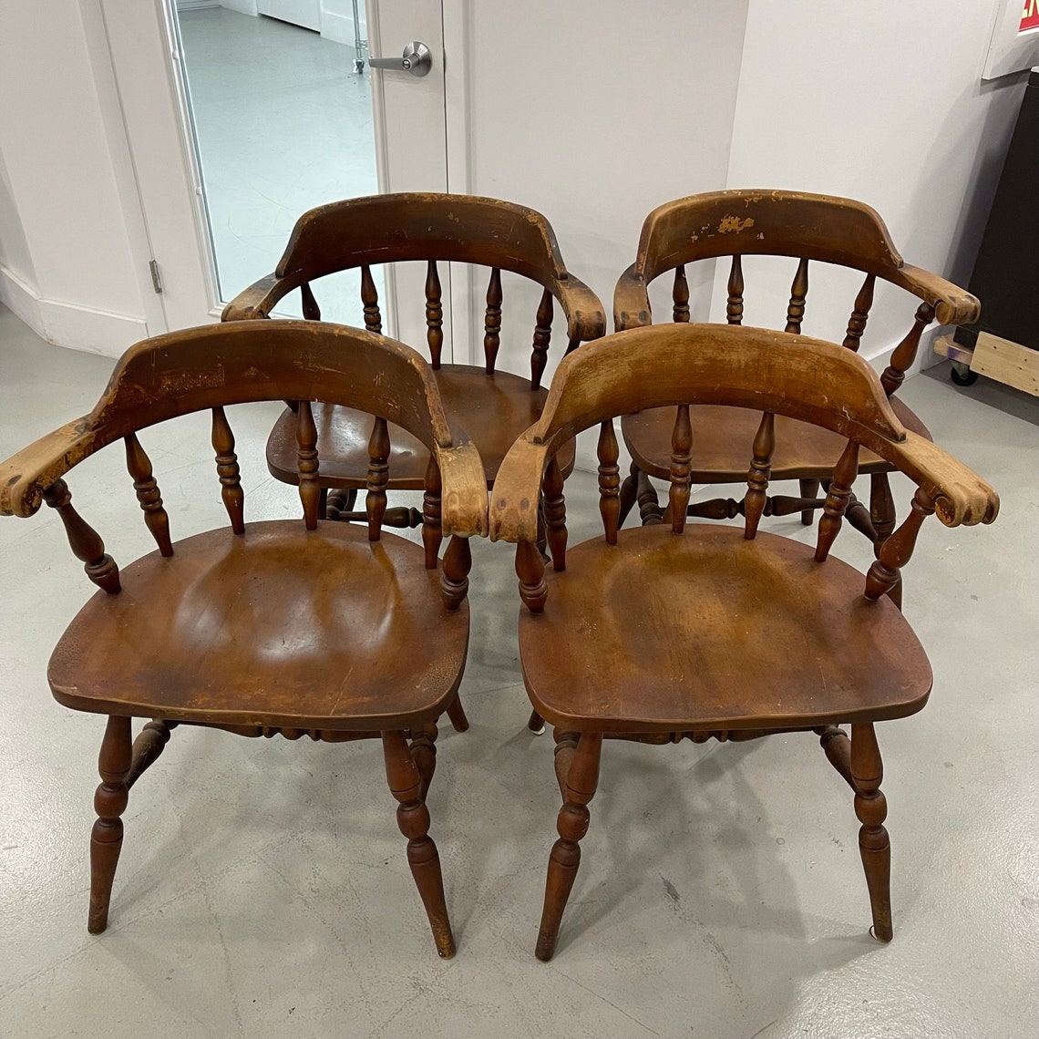 Set of 4 Thomasville Stamped Country Farmhouse Vintage Dining Chair