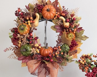Corona de otoño para puerta: colores vibrantes de otoño con calabazas artificiales, decoración de Acción de Gracias, regalo para mamá, decoración de granja, 25-30 cm