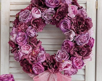 Corona de flores hecha a mano – Rosa vibrante, decoración para puerta, regalo romántico, estilo shabby chic vintage, 35 cm