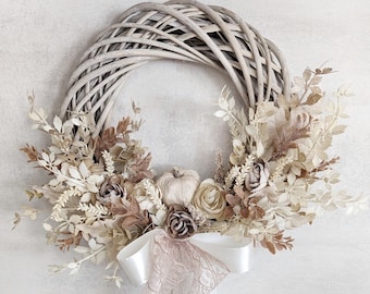 Corona de flores color crema en estilo shabby, guirnalda para puerta de entrada o decoración de pared, regalo para esposa y mamá, 13 pulgadas/30-35 cm