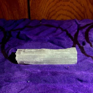 Small selenite sticks