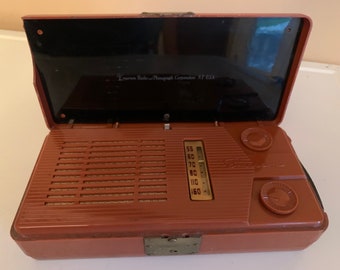 Vintage Radio 1950’s Portable Emerson Vintage Radio WORKS! MCM Portable Radio MCM Vintage Gifts