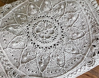 Sophie’s Universe Throw Crocheted in Grey Linen