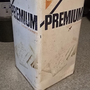 1978, Nabisco, premium saltine cracker, tin
