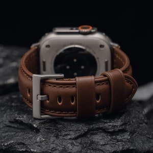 Full Grain Leather Apple Watch Band: Rugged Patina, Stainless Steel