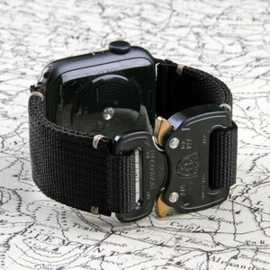 Nylon Apple Watch-band robuust, stevig sportbandje compatibel met 49 mm 45 mm 44 mm 42 mm ultra 8 7 6 5 4 3 2 1 SE [handgemaakt][Made in USA] Zwart