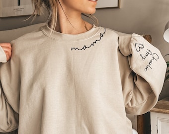 Aangepaste Mama Sweatshirt met kindernaam op de mouw, personaliseer moedercadeau, Moederdagcadeau, cadeau voor moeder, Mama Sweatshirt