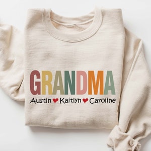 Personalized Grandma with Grandkids Sweatshirt, Nana Sweatshirt, Gift for Grandmother, Granny Sweater, Gramma Sweatshirt, Gift for Grandma