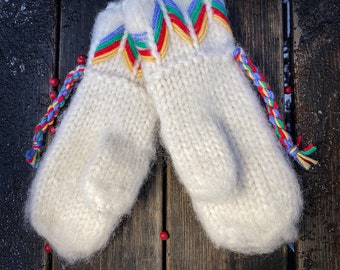 Lovikka mittens