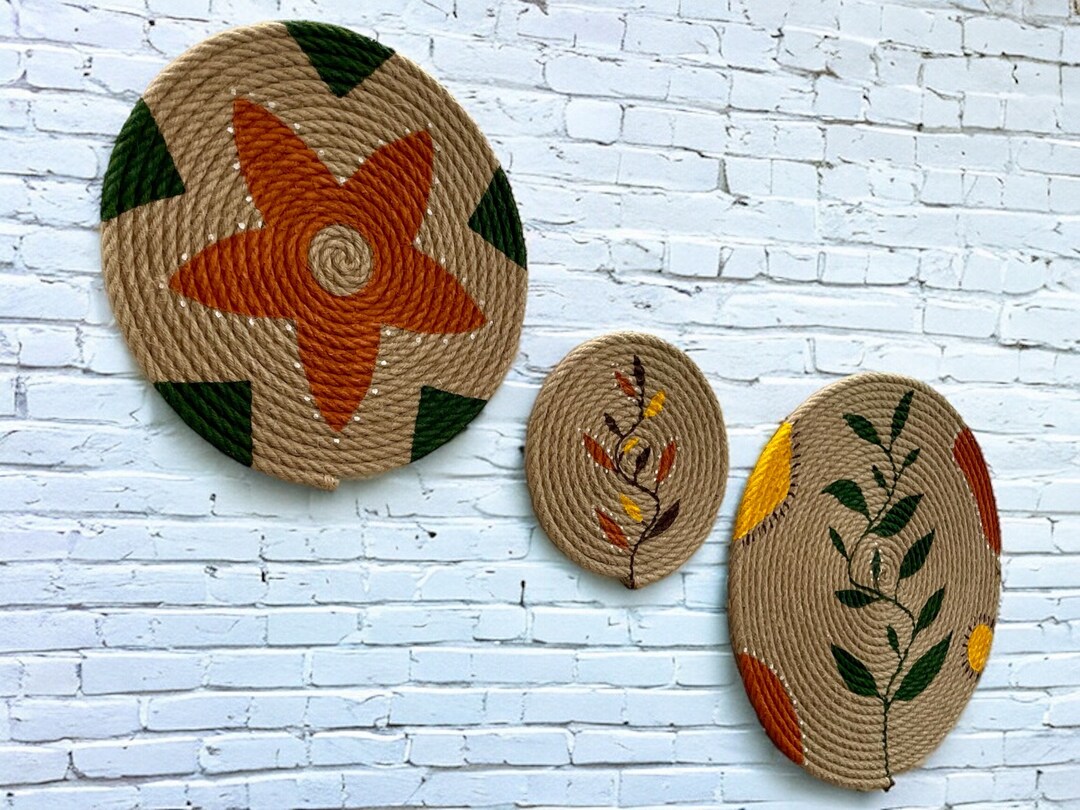 Panier mural suspendu boho en osier pour fruits et légumes