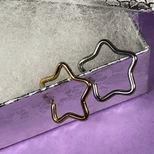 Star fake piercing, ear cuff, ear wrap, for multiple looks, tragus, helix, orbital. Simple but effective and easy to use