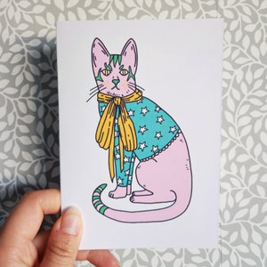 Tarjeta de gato con sobre, papel reciclado, arostocay, gato con ropa, gato elegante, gato lindo, postal, gato rosa