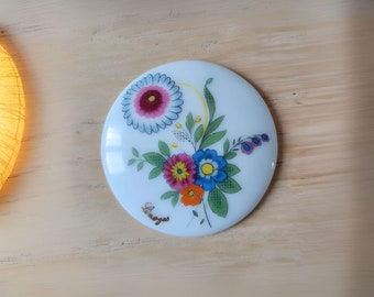 55 mm, Old vintage Limoges porcelain cabochon - Bouquet of flowers