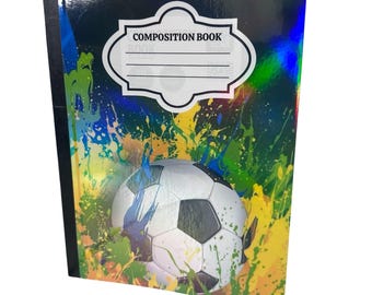Liniertes Notizbuch mit Fußballmotiv für Jungen. Personalisierung mit Namen möglich.