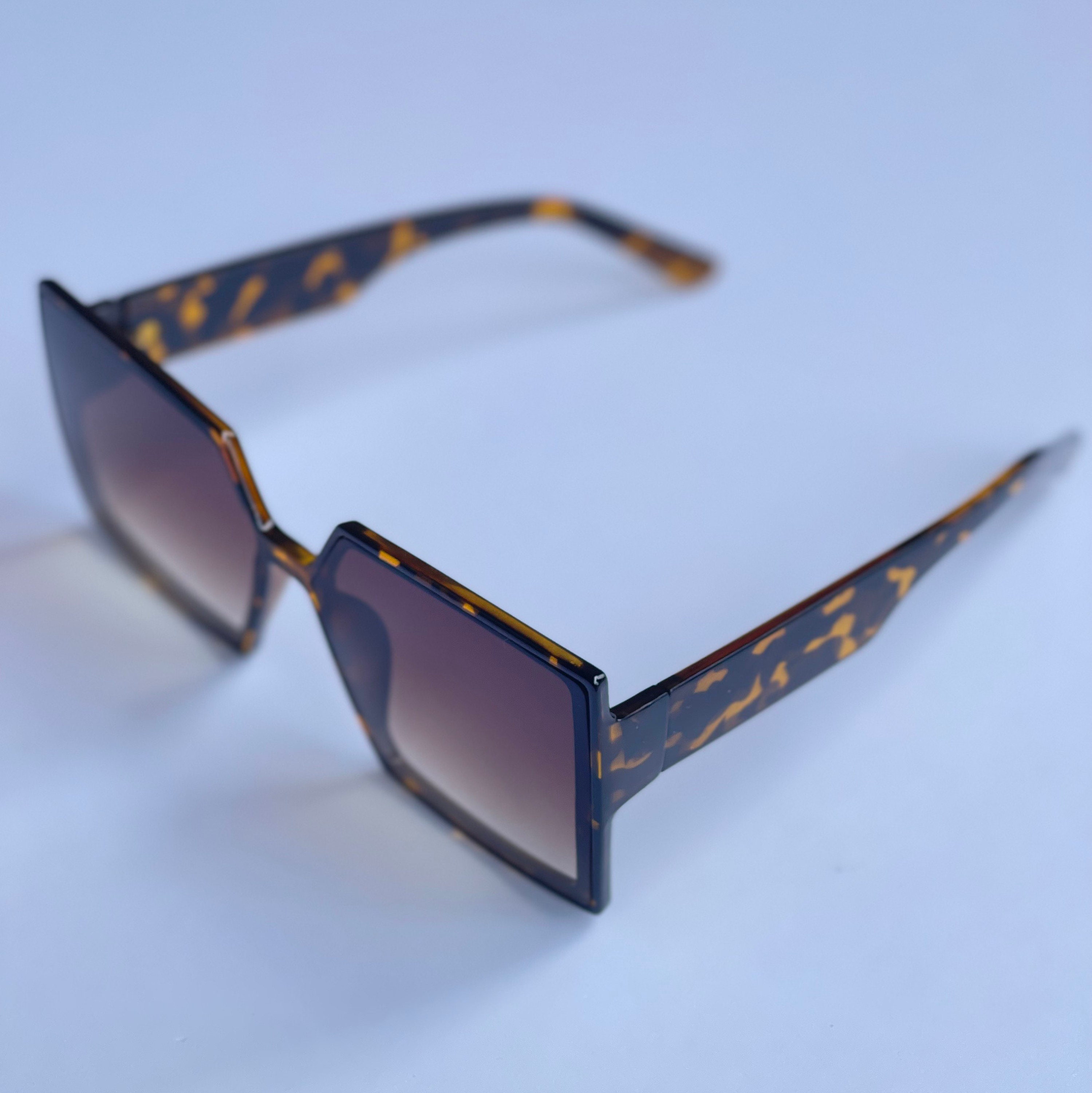 Fashion Square Large Shades Sunglasses Amazon.com: AOOLIA Oversized Square Sunglasses for Women  main image 2