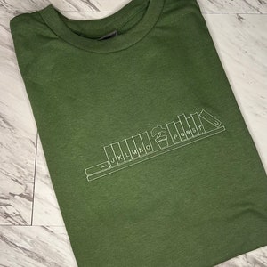 Wissenswertes über: Love Shirt