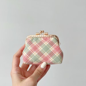 Handsewn Tartan Cotton Kiss Lock Coin Purse: Red & Green