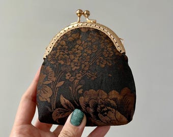 Handsewn Floral Kiss Lock Coin Purse: Gambiered Canton Gauze