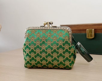 Borsa con chiusura a bacio fatta a mano - Borsa vintage con doppia chiusura a bacio - Scaglia di drago verde - Portafoglio verde