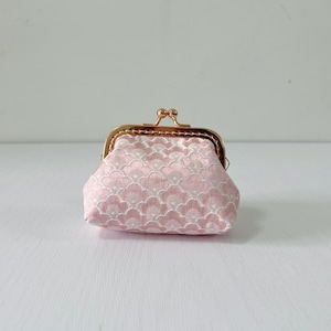 Porte-monnaie en coton rose à motif écailles cousu main Kiss Lock, porte-monnaie, pochette à accessoires, cadeaux d'anniversaire, idées cadeaux