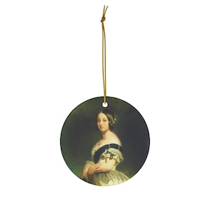 Round Queen Victoria Ceramic Ornament In Color