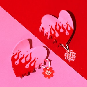 Pinza para el cabello FURY / Pinza para el cabello de acetato de New Heights Studio, pinza para el cabello con forma de corazón, pinza retro kitsch, pinza para el cabello con fuego, bonito accesorio del Día de San Valentín Y2K