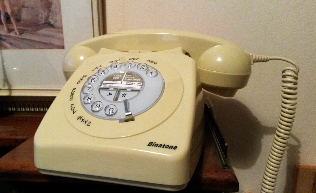Binatone Cream Colour Retro 1971 Classic Corded Telephone Digital Dial