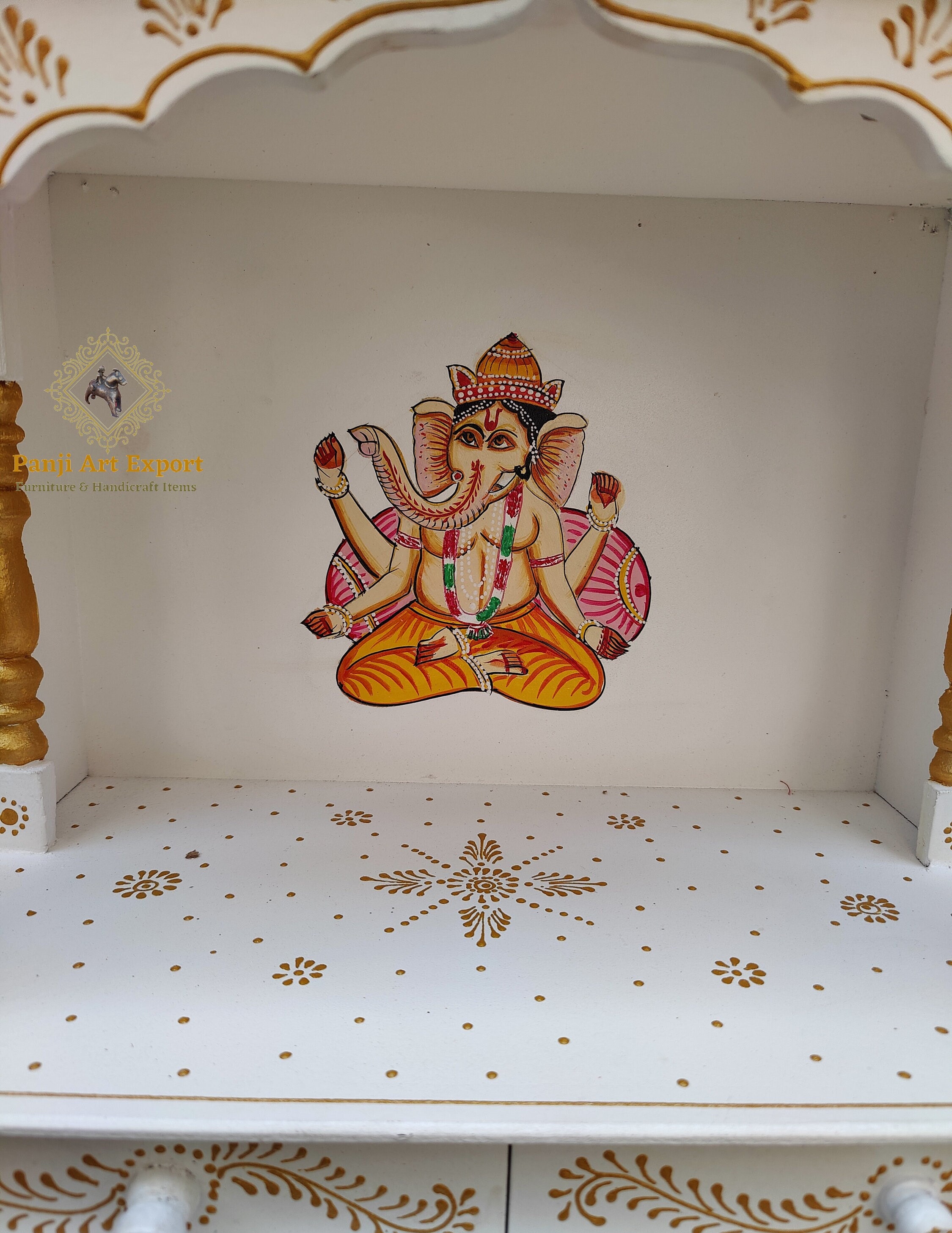 small wooden art ganesh temple or お寺や飾り物 Handcrafted Wooden Temple: Ganesh Ji Design, Wall Hanging Mandir