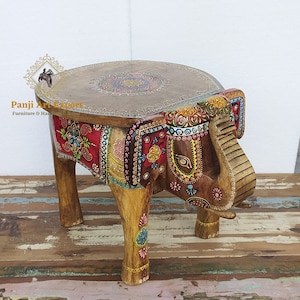 Hölzerner Elefant Hocker Elefant-Tisch Indisches Kunsthandwerk Handgemalt Wohndekor Sammler Dekoratives Prunkstück Indisches Kunstdekor