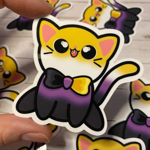 Niet-binaire trots - vlinderdas katten - kat sticker - vinyl sticker sticker voor laptops, waterflessen, planners en tijdschriften