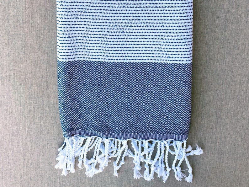 Diamond hand-woven traditional cotton Turkish Peshtemal towel for beach, pool, spa, bath and more image 3