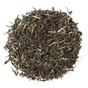 First Flush Darjeeling Black Tea: Premium Loose Leaf Himalayan Brew - Organic, Antioxidant-Rich Luxury