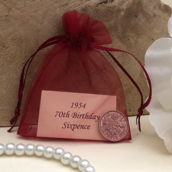 70e anniversaire de 1954 Porte-bonheur de six pence dans un sac en organza - pour carte de 70e anniversaire - Cadeau d'année de naissance (pour homme ou femme) - Pièce Elizabeth II