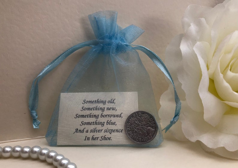 Brides Lucky Silver Sixpence Gift Something Old, Something Blue Wedding Shoe Charm in Light Blue Organza Bag Traditional Coin Gift immagine 8