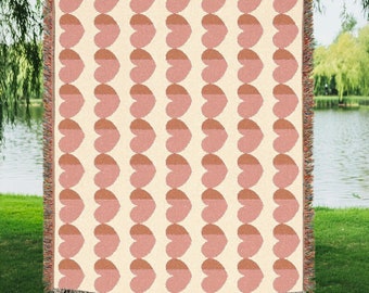 Woven Heart Blanket, Cozy Valentine Gift, Trendy Heart Throw Blanket for Teen Girls, Unique Galentine Gift Idea, Perfect Gift for Girlfriend
