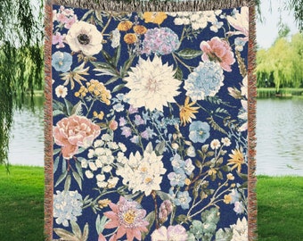 Cottagecore Dark Floral Throw Woven Blanket, Cozy Boho Dark Floral Tapestry Gift, Nature Inspired Decor Dark Academia Elegant Home Aesthetic