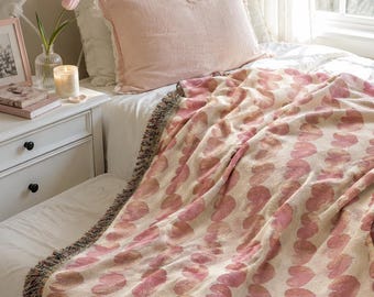 Woven Heart Blanket, Cozy Valentine Gift, Trendy Heart Throw Blanket for Teen Girls, Unique Galentine Gift Idea, Perfect Gift for Girlfriend