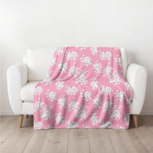 Pink Toile Blanket, Perfect Gift for Her, Cozy Home Accent, Unique Gift for Teens, Elegant Gift for Baby Girl, Vintage Toile De Jouy Blanket