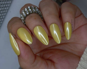 Yellow Hailey Bieber Glazed Donut Press On Nails| Luxurious Birthday nails Quince Nails Chrome nails Spring Nails Glue on Nails Summer nails