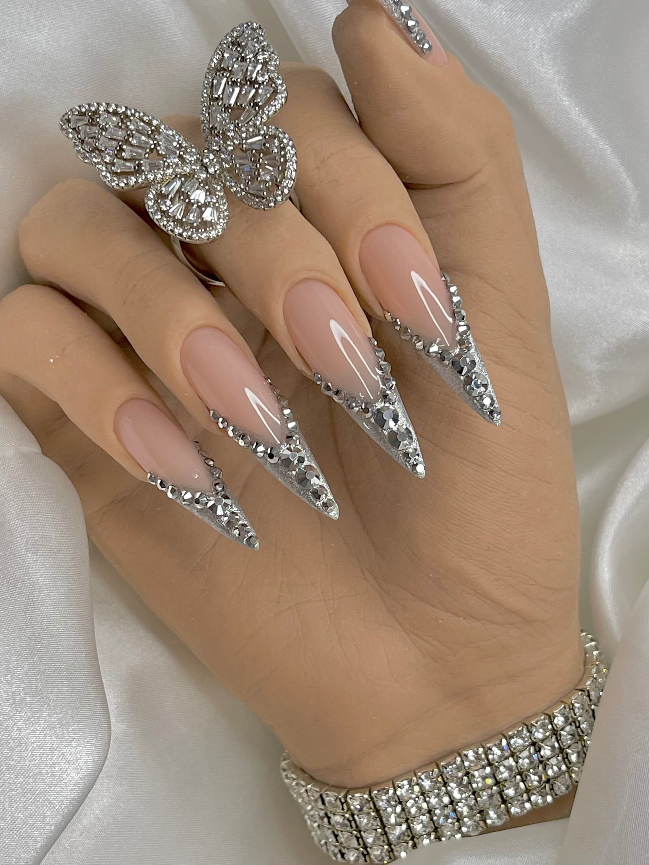 28 Glamorous Rhinestone Nail Designs for a Blingy Manicure | Nails design  with rhinestones, Bling acrylic nails, Rhinestone nails