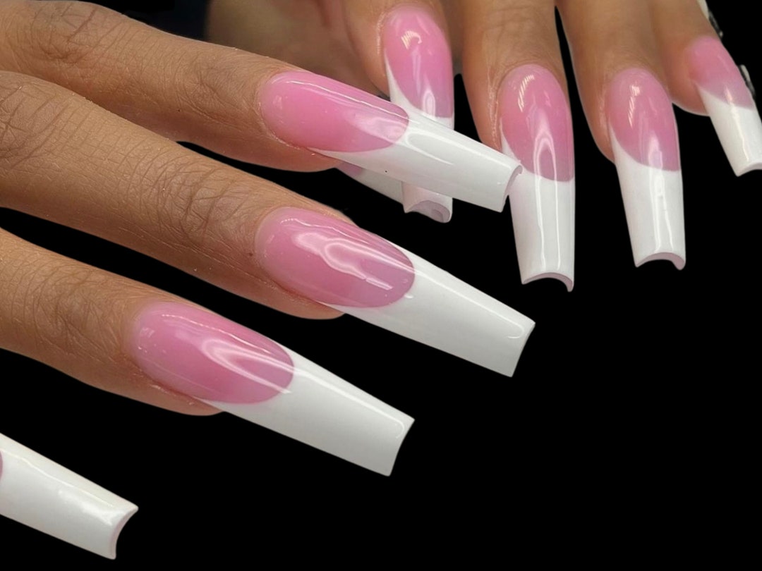 Luxurious French Tip With Pink Base Press on Nails Free Prep Kit