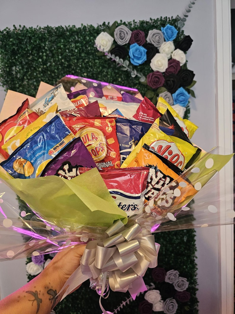 Crisp Bouquet image 8