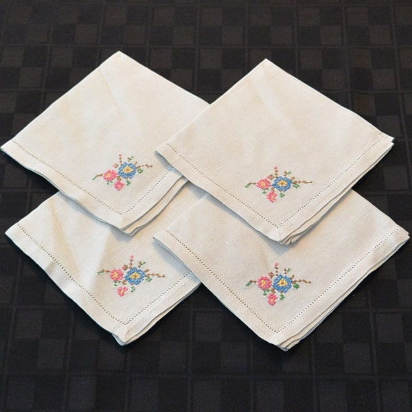 VTG Embroidered Fine Linen Napkins 13" square set of 4
