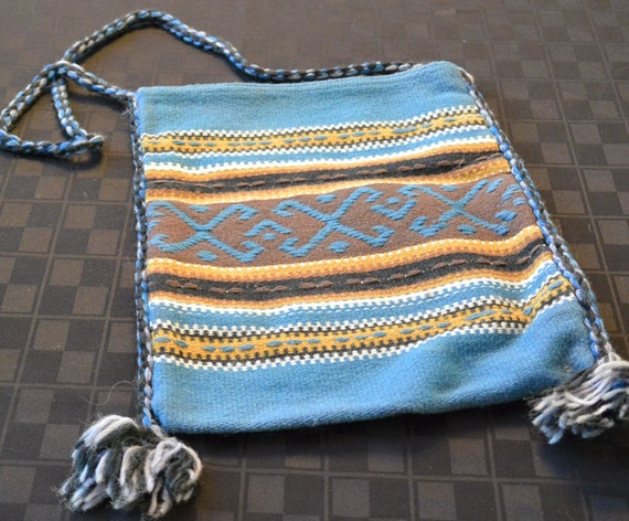 VTG Grecian Greek Boho woven market bag purse Blu… - image 1